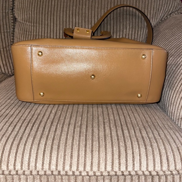 Authentic FENDI Vitello Glacier Medium FF Tote in Nocciola🤩 EXCELLENT CONDITION - Picture 3 of 7